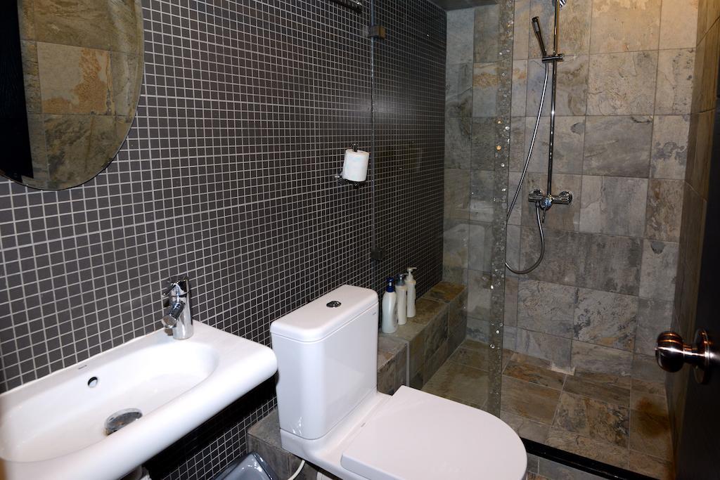 Home Plus Inn Гонконг Екстер'єр фото